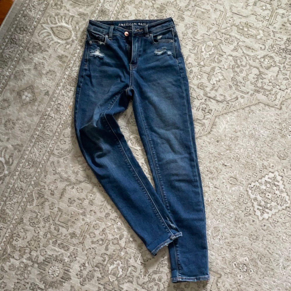 American Eagle mom jean